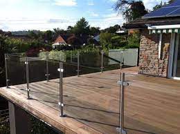 60 Creative Diy Patio Gardens Ideas On A Budget Patio Railing Apartment Patio Patio Design