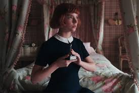 Gambito de dama es la nueva mini serie de moda en netflix, y si no la has visto, quizá sea hora de agregarla a tu lista para ver este fin de semana. Queen S Gambit Outfits Fashion Shop Here To Recreate Looks Vanity Fair