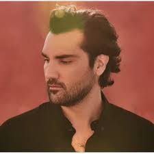 Russell Hoke's Instagram, Twitter & Facebook