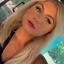 Ravioli Pizza with Vodka Sauce at Mangia Trattoria in Delran