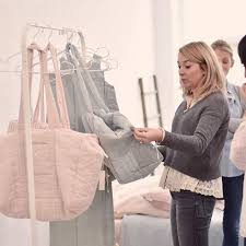 Le Printemps Des Margaret C Est Aussi L Occasion Pour La Team De Decouvrir En Avant Premiere La Nouvelle Collection Alizee Ne Savait Pas E Bags Tote Bag Lins