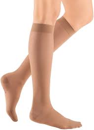 Amazon Com Mediven Sheer Soft 15 20 Mmhg Calf High Compression Stockings Closed Toe Health Personal Care