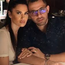 Oana zăvoranu și alex ashraf, la un pas de despărțire! Oana ZÄƒvoranu DeclaraÈ›ie EmoÈ›ionantÄƒ Despre SoÈ›ul SÄƒu Alex Ashraf Tot Am Intalnit In El