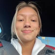 Victoria Tom (@tori.tom) • Instagram photos and videos