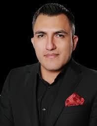 Gerardo Vaca's Instagram, Twitter & Facebook