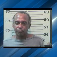 Man arrested after threatening Mobile firefighter with knife, police say