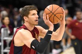Complete bio, stats, news, and videos about kyle korver, forward for the milwaukee bucks. Kyle Korver Trade Jazz Get Korver From Cavs In Hope To Improve Offense Sbnation Com