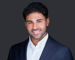 Joey Cohen's Instagram, Twitter & Facebook