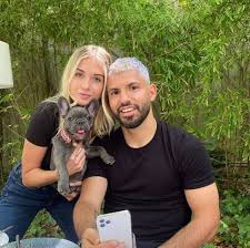 The hairstyle is also looking adorable on sergio aguero. Man City News New Haircut For King Sergio Aguero Facebook