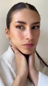 MRVL’s Night Repair with 1% Retinol. A smart combination of amino acids,  peptides and retinol! Helps to resurface the skin for a brighter more  youthful complexion! @mrvlskin #youngskinforever ...