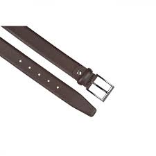 La ceinture homme, c'est l'atout charme de votre tenue, le compagnon idéal et robuste de votre pantalon pour une tenue parfaite. Ceinture Homme Cuir Reliefe Marron
