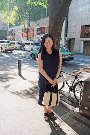 ノーブラで渋谷を歩く…」雑誌の企画がきっかけで、爆乳AV女優になった女性のその後 « 日刊SPA!