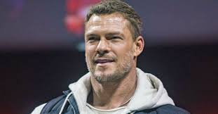 Das Beste, an dem ich je beteiligt war“: „Reacher“-Star Alan Ritchson  stimmt Fans der Amazon-Serie auf sein nächstes Action-Projekt ein  http://dlvr.it/TKlpvx