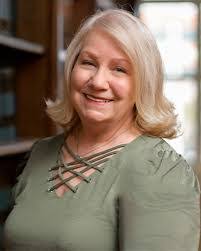 Kristen Tullos's Instagram, Twitter & Facebook