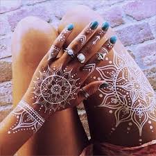 For instance, henna tattoos placed on the palms have been said to allow the person to be able to receive and offer blessings. 290 Henna Tattoo Ideen In 2021 Henna Tattoo Ideen Henna Tattoo Vorlagen Henna