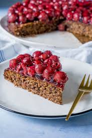 Eine alternative sind schattenmorellen aus dem glas. Saftiger Nusskuchen Mit Kirschen Ohne Mehl Einfach Malene