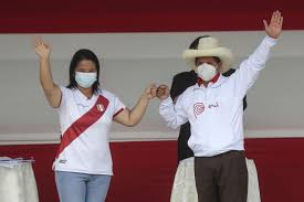 El candidato izquierdista, pedro castillo, duplica la intención de voto de la postulante keiko fujimori, de cara al balotaje por la presidencia de perú, a castillo también es favorito en la mayoría de las provincias peruanas: Peru Fujimori And Castillo Present Proposals In Chota Debate News Andina Peru News Agency