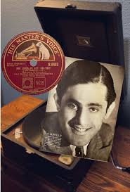 Al Bowlly y Ray Noble: She Loves Me Not (1934)
