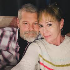 One of the highlights from my trip last year to TN, was meeting up with the  Singing Barber (Noah Peters)! 😊 I just found out yesterday, that we are  going to cross