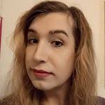 Nadia Huff's Instagram, Twitter & Facebook