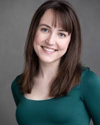 Maeve Simon's Instagram, Twitter & Facebook