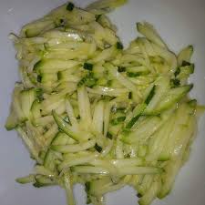 Dressing Fur Zucchinisalat Rezept Zucchinisalat Salatsaucen Rezepte Vorspeisen Salat