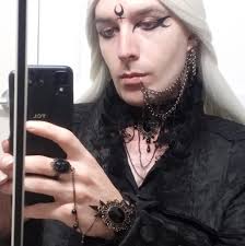 Kurt Cobain and Layne Staley both died