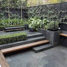 Courtyard landscaping modern courtyard small courtyard gardens courtyard design small courtyards small gardens the courtyard this small backyard in san francisco was designed for entertaining. Pin On Garden Outdoor