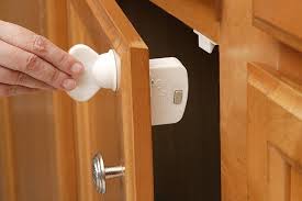 How to baby proof your cabinets and drawers without having to drill into them! Our Favorite Baby Proofing Tools Reviews By Wirecutter