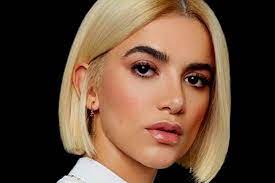 Só segure a minha mão um pouco e feche a porta quando sair só afaste o cabelo do meu rosto quando eu começar a chorar não quero mais conversar, eu só. Manu Gavassi Platina Cabelo E Assume Nova Personalidade Malu Gabatti