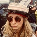 Anna Schwertfeger's Instagram, Twitter & Facebook