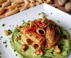 Aggiungere l'acqua e l'olio e iniziare a lavorare l'impasto con una. Rigatoni Di Farina Di Ceci Con Pomodorini Secchi Blog Ecobioshopping