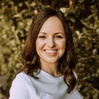 Lisa Kingery's Instagram, Twitter & Facebook