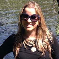 Leticia Hoffmann's Instagram, Twitter & Facebook