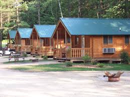 5 bedrooms, full kitchen, breakfast bar, dining room, living room and family room with fireplace, wet bar, theater room with whirlpool tub, and large deck with gas grill. Yogi Bear S Camp Resort In Wisconsin Dells Bookyoursite