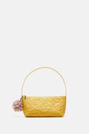 Ver más ideas sobre carolina herrera, carolina herrera new york, moda. Carolina Herrera Lipstick Bolso Official Store D9c6f 10158
