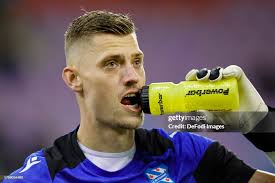 Goalkeeper Andries Noppert of SC Heerenveen looks