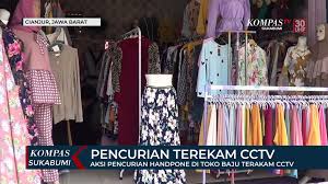 Seperti arti harafiahnya dalam bahasa indonesia, wallpaper berarti kertas dinding. Aksi Pencurian Handphone Di Toko Baju Terakam Cctv Video Dailymotion