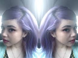 If you treat your hair with blonde, gray, or brunette hues, you may see the highlights turning into a shade of yellow over time, which looks unattractive. Diy Purple Shampoo And Toning Conditioner For