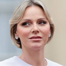 Caroline Prince's Instagram, Twitter & Facebook