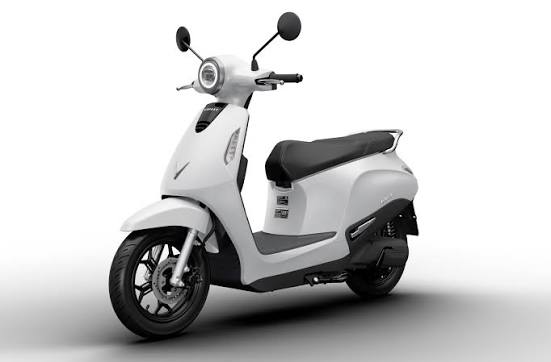 Hình ảnh mẫu xe VinFast Evo đổi pin