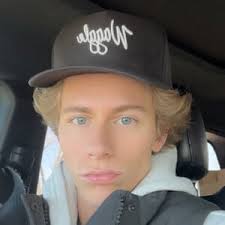 Brandon Keeney's Instagram, Twitter & Facebook