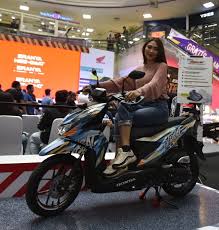 Review honda beat 2018 varian termahal yaitu cbs iss (idling stop system). Kumpulan Foto Modifikasi Motor Beat 2020 Futuristik