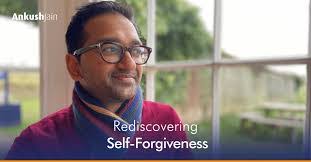 Alex Manzi's Instagram, Twitter & Facebook