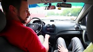 как трогаться с места на машине с механической коробкой передач 5 Sposobov Trogatsya Na Avtomobile S Mesta Na Mehanike