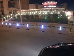 طلال بن سعد On Twitter من المسؤل في كورنيش الخبر عند مواقف مطعم دار الكرم يتم حجزها من قبل المطعم دون وجه حق Alkhobarcafe Alkhobar City Http T Co Oppxdeszqa