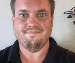 Dustin Hartman's Instagram, Twitter & Facebook