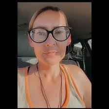 Vicki Pippin's Instagram, Twitter & Facebook