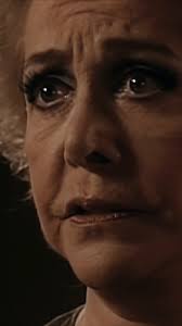 Mi suegra cuando ve que adoptamos otro perro 🐶😦 #salomé #tlnovelas