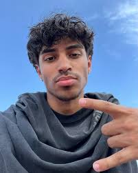 Caleb Hernández (@calebnandez) • Instagram photos and videos